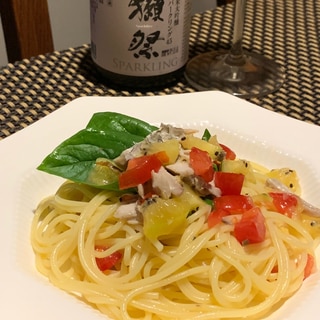 ワインに日本酒に、キウイとトマトの冷製パスタ